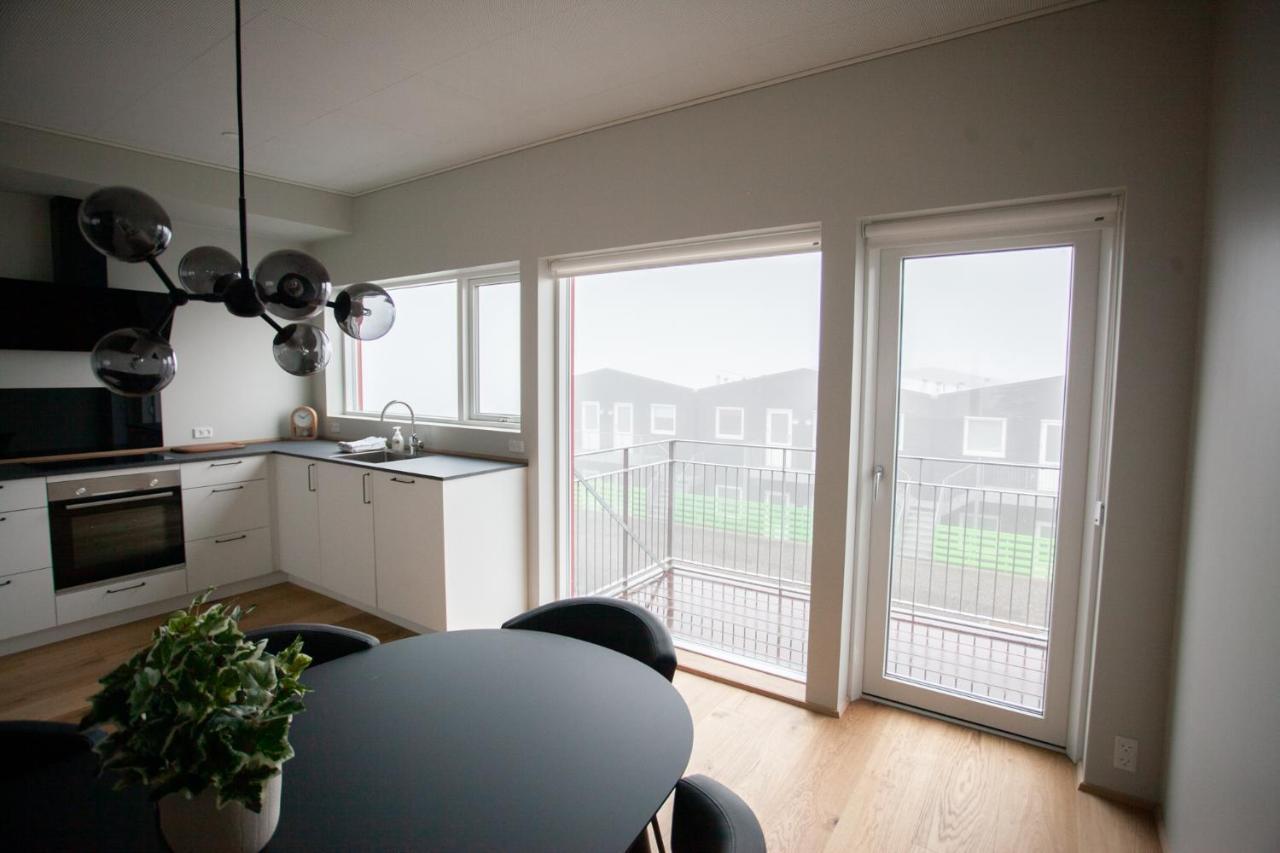 New Three Bedroom Townhouses With Sea View Tórshavn Extérieur photo